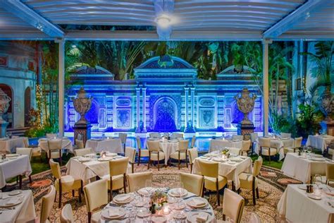 can you eat at the versace mansion|Versace mansion restaurant Miami beach.